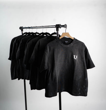 HEAVILY DISTRESSED TEE