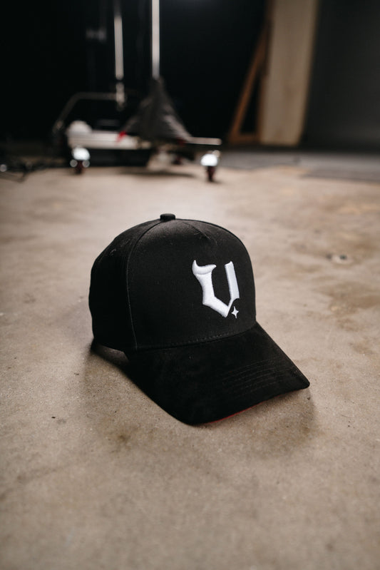 Logo Hat in Black