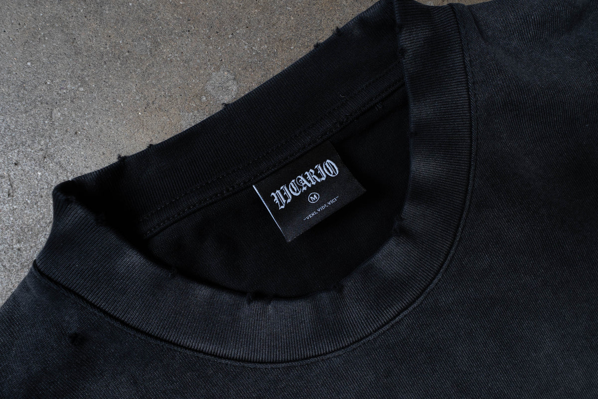 HEAVILY DISTRESSED TEE