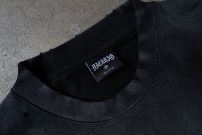 HEAVILY DISTRESSED TEE